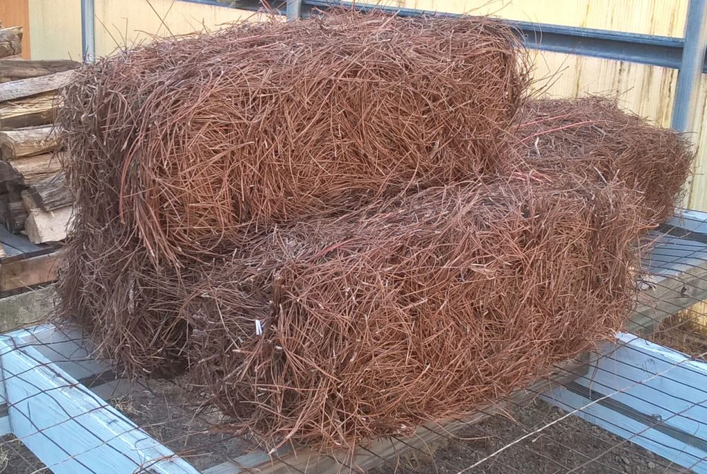 Pine Straw | Smith Brothers Mulch